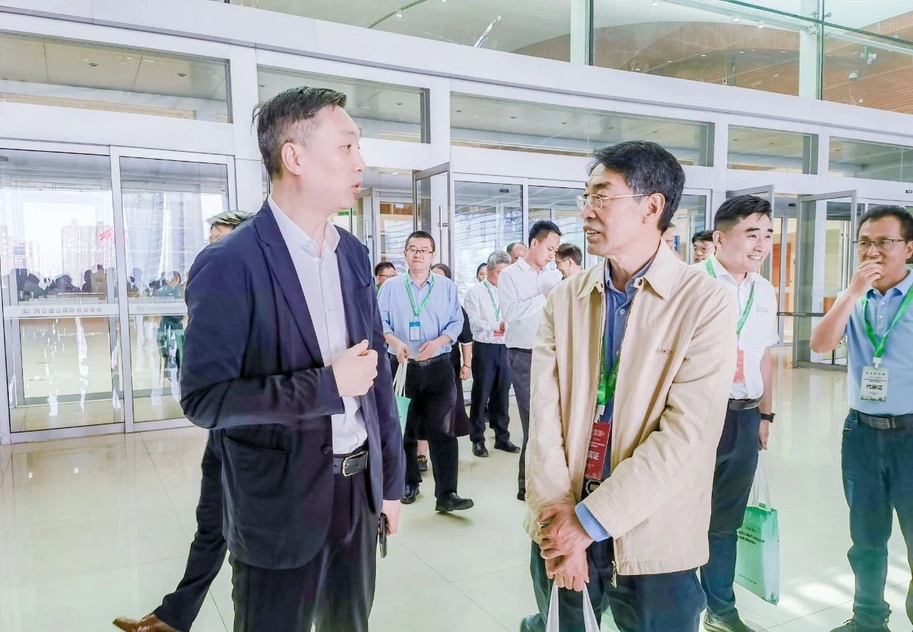 勇挑立异重担，，，，，，生长新质生产力——尊龙凯z6mg官网加入第三届石油石化妆备工业科技大会(图5)