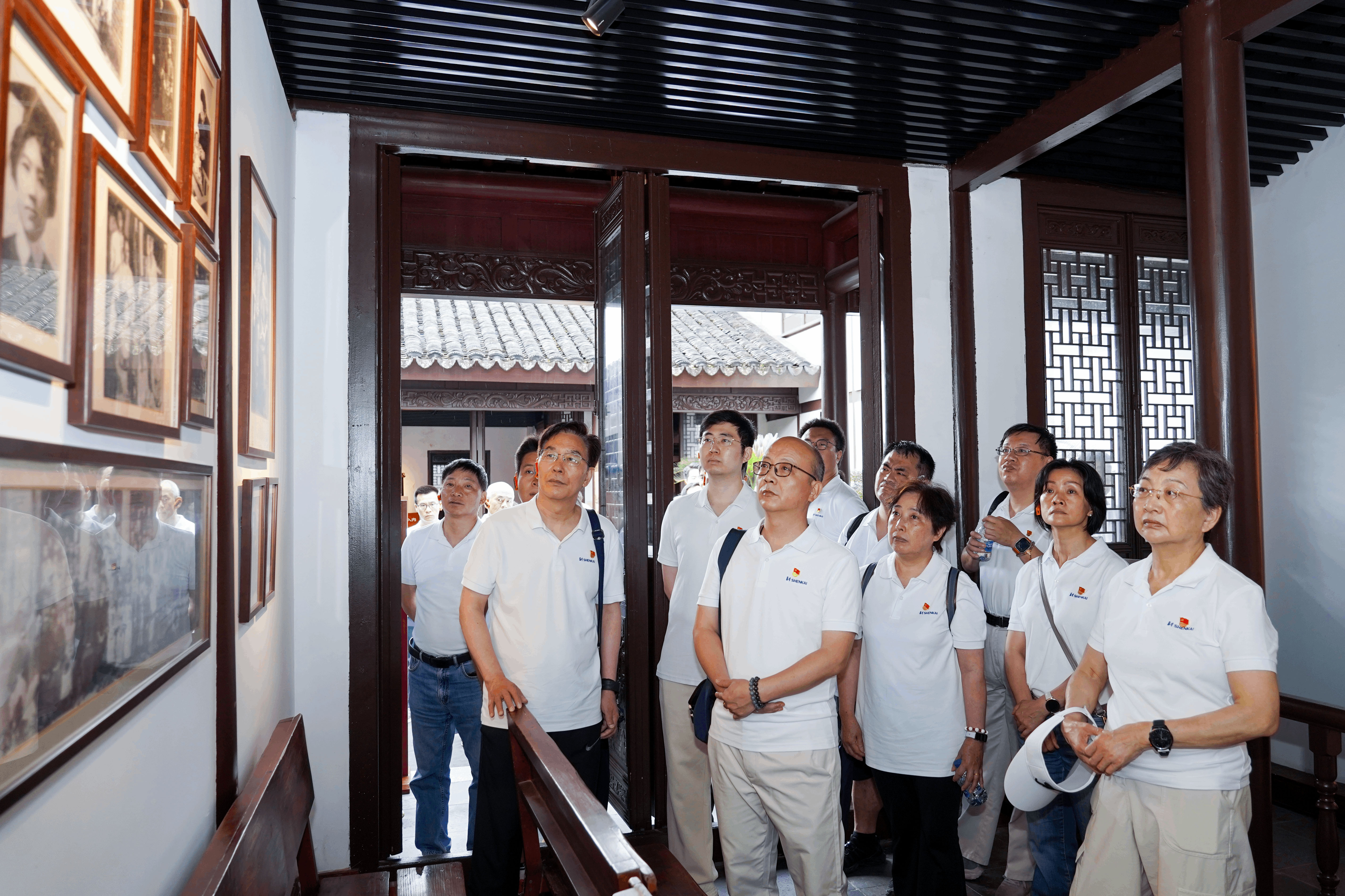 追寻先贤足迹，，，，，坚守初心使命——尊龙凯z6mg官网组织开展“庆七一”主题党建运动(图3)