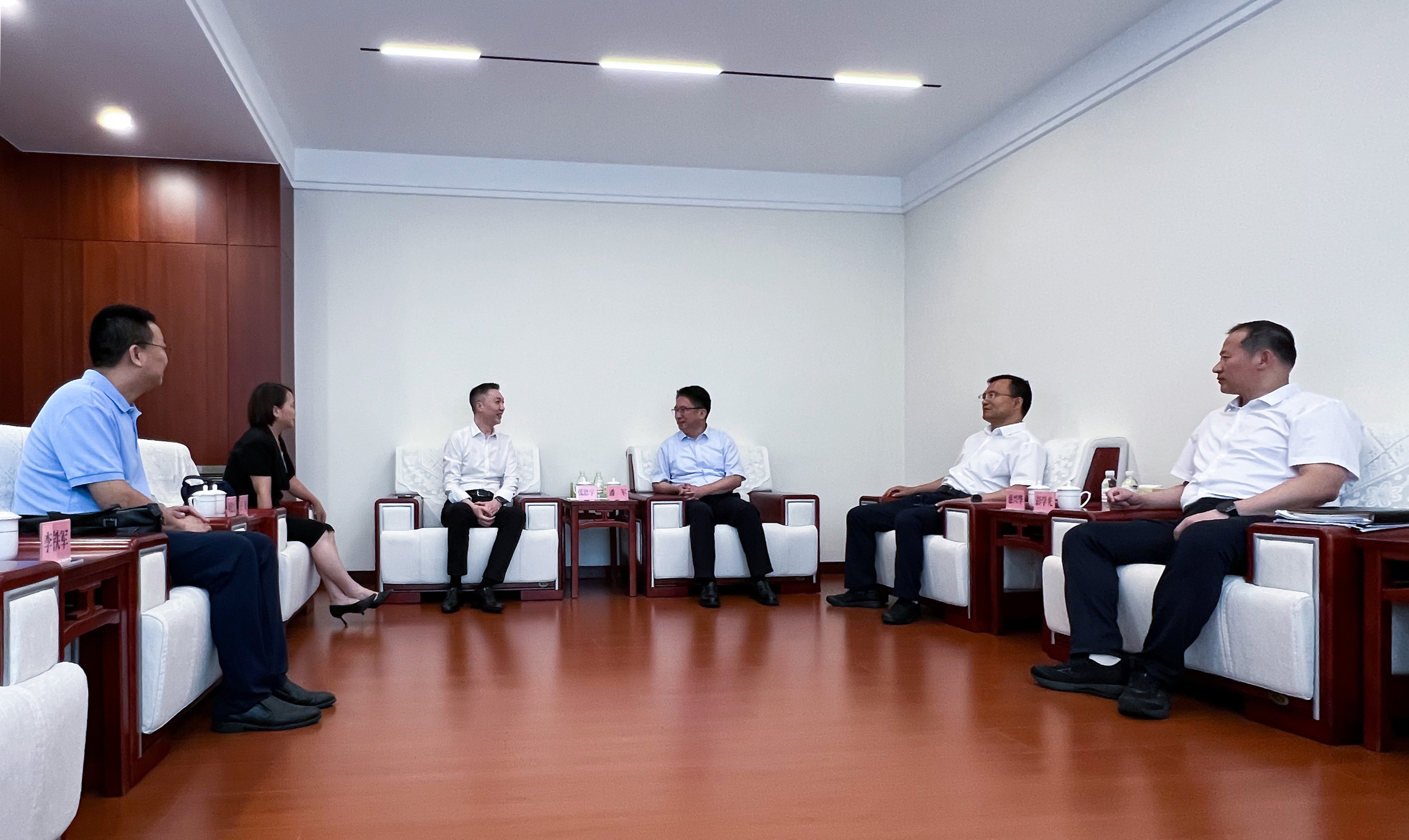 尊龙凯z6mg官网股份总裁一行赴中石化经纬有限公司交流(图1)